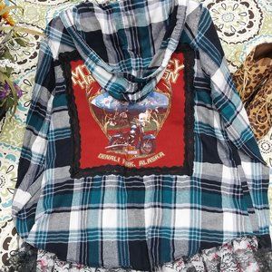 2519  Jeaniemade Size  2.1X Maurices Upcycled Button Down Hoodie Tunic Top,